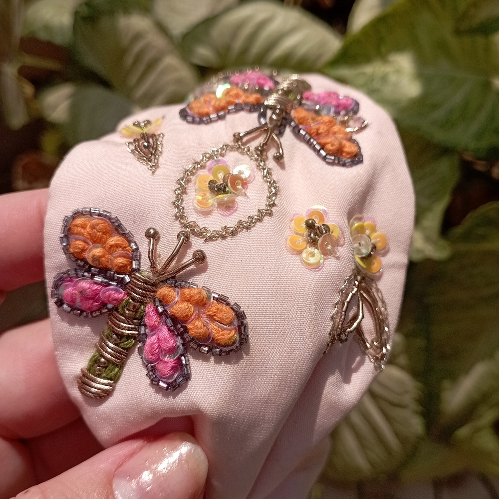 Luxury Embroidered Headband - Picture 13 of 16